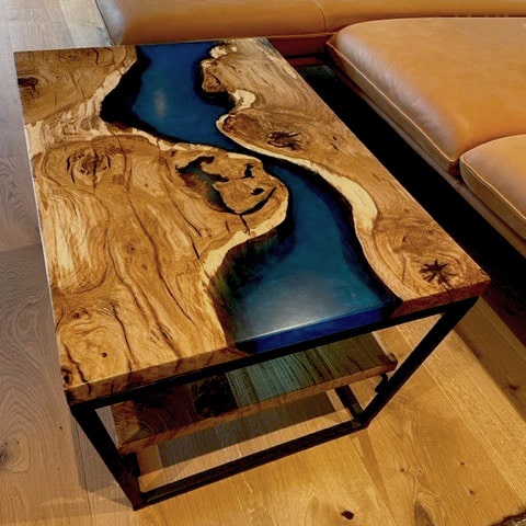 Couchtisch_Roetenbach_blau Couchtisch Roetenbach blau Couchtisch Bergbach | Epoxidharztisch aus Eiche