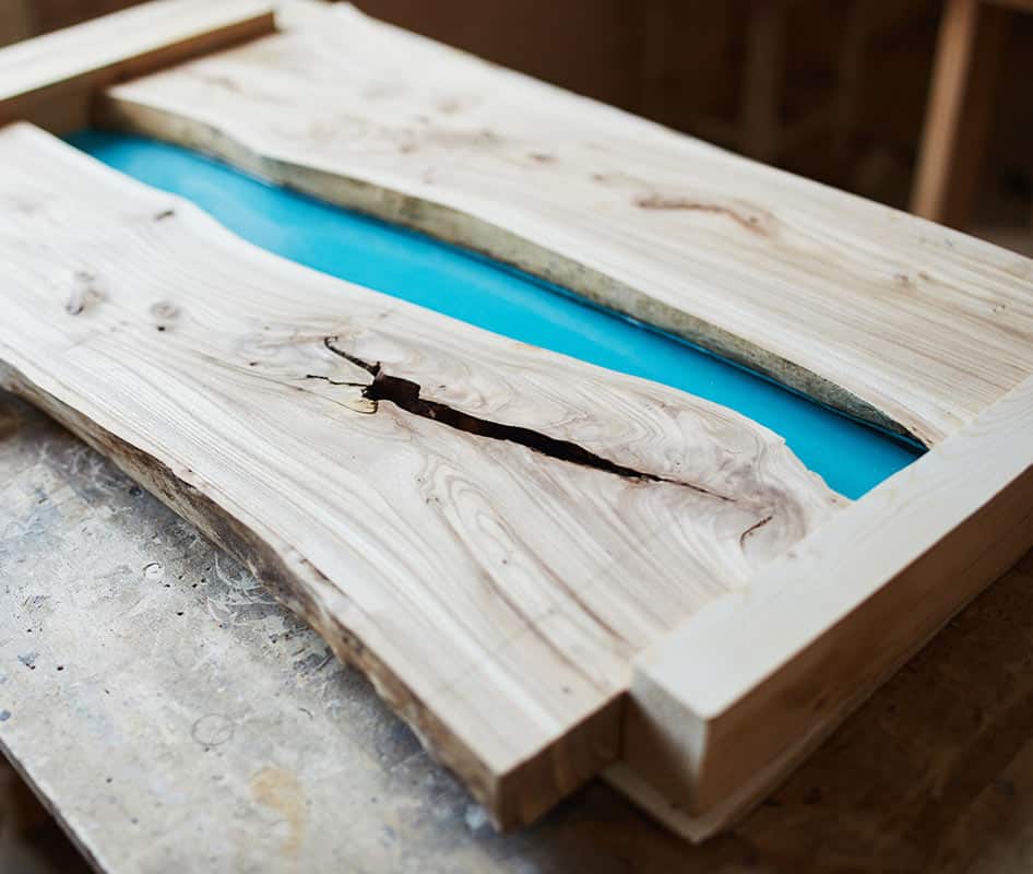 Wie wird ein Epoxidharztisch hergestellt? 4 Epoxidharz Tisch